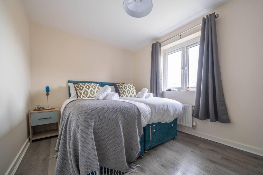 Good For Company Let 2-Bed In Coventry 2X Parking Apartment Exterior photo